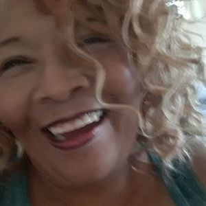 Meet your Posher, Lynne